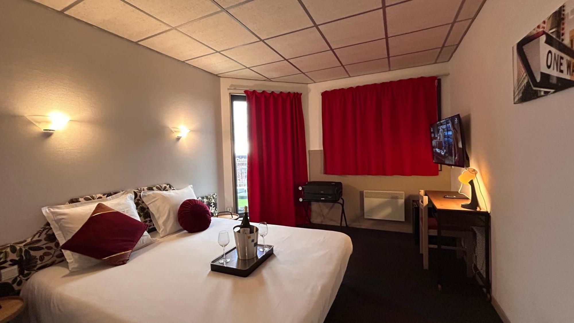 Fasthotel L'Eldorado Sebazac-Concoures Экстерьер фото