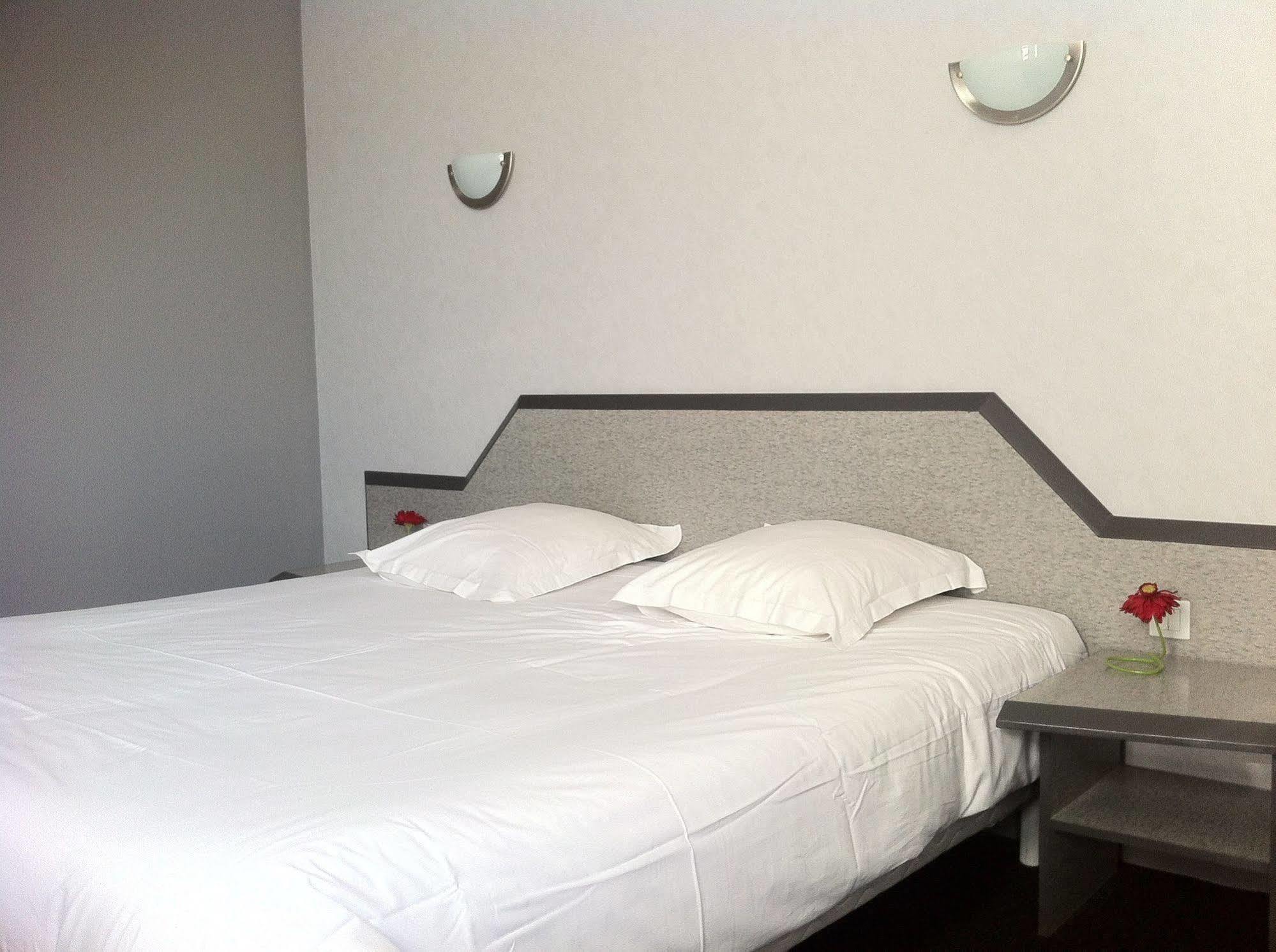 Fasthotel L'Eldorado Sebazac-Concoures Экстерьер фото